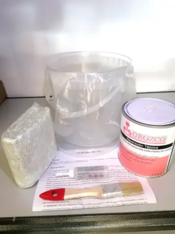 kit reparacion fibra de vidrio 2